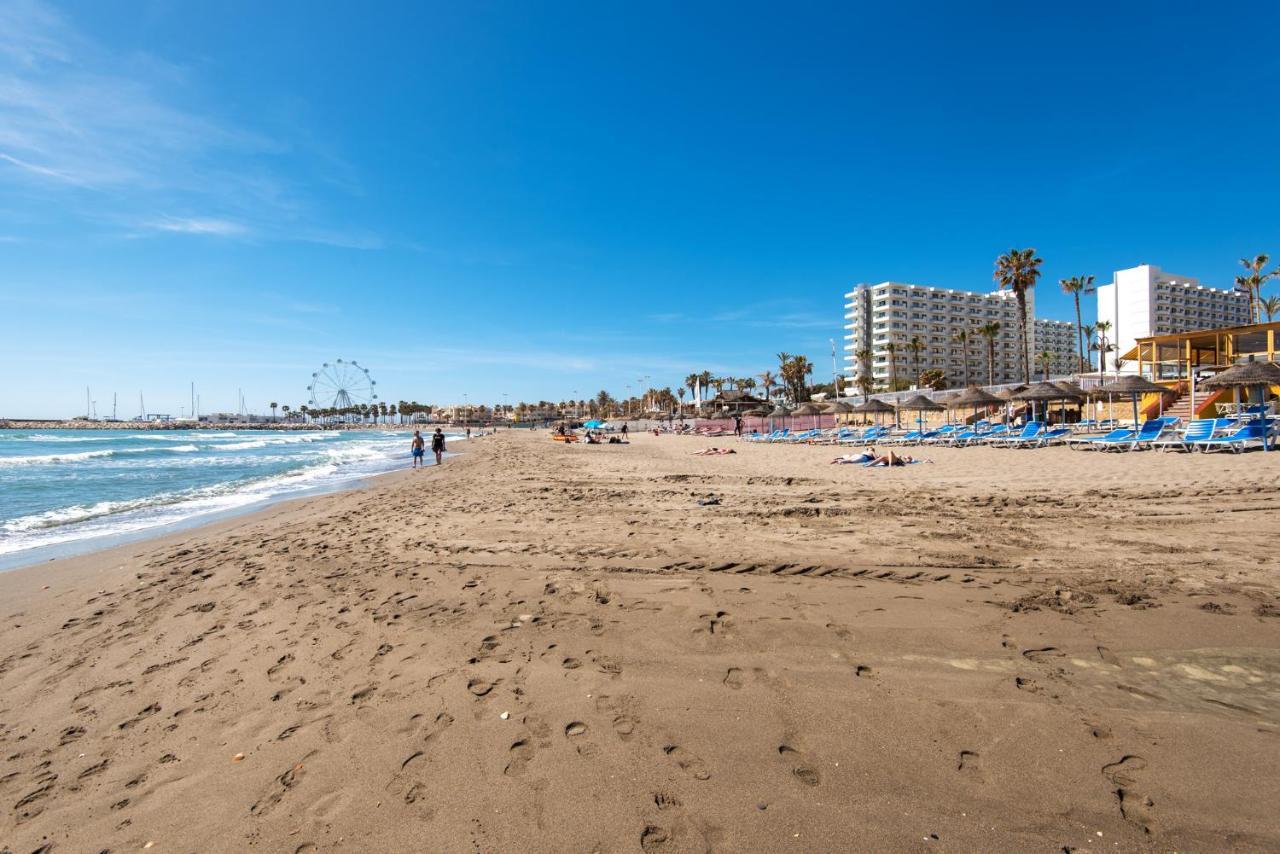 Aloha Puerto Private Apartment 1St Line Carihuela Beach Torremolinos Eksteriør billede