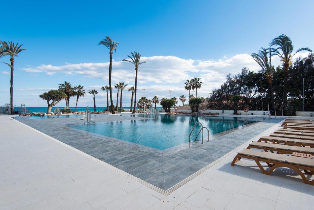 Aloha Puerto Private Apartment 1St Line Carihuela Beach Torremolinos Eksteriør billede